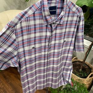 Tommy Bahama button down shirt, short sleeve size large. Silk!